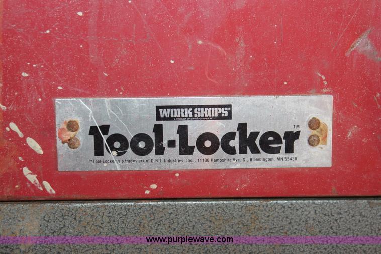 image for item H4176 1990 Isuzu NPR box truck