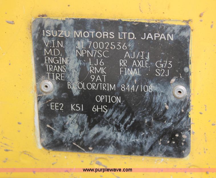 image for item H4176 1990 Isuzu NPR box truck