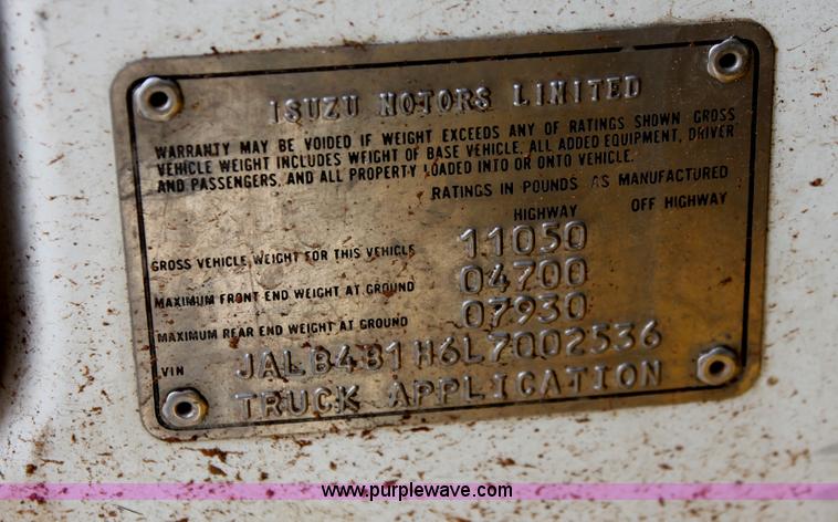 image for item H4176 1990 Isuzu NPR box truck