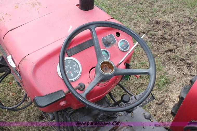 image for item H4178 1995 Massey-Ferguson 253 tractor