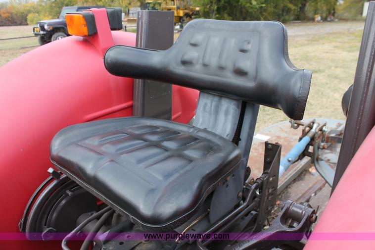 image for item H4178 1995 Massey-Ferguson 253 tractor