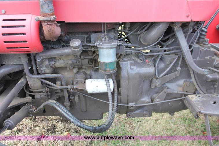 image for item H4178 1995 Massey-Ferguson 253 tractor