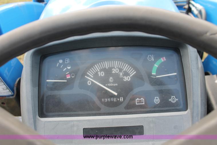 image for item H4179 New Holland TC18 tractor