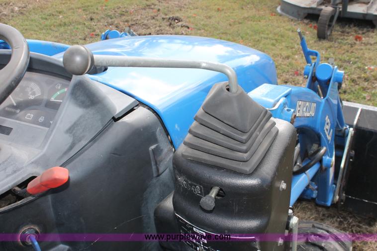 image for item H4179 New Holland TC18 tractor