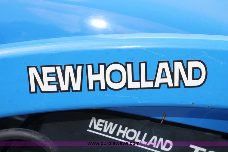 image for item H4179 New Holland TC18 tractor