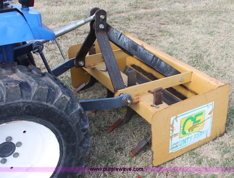 image for item H4179 New Holland TC18 tractor