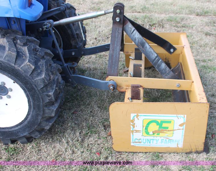 image for item H4179 New Holland TC18 tractor