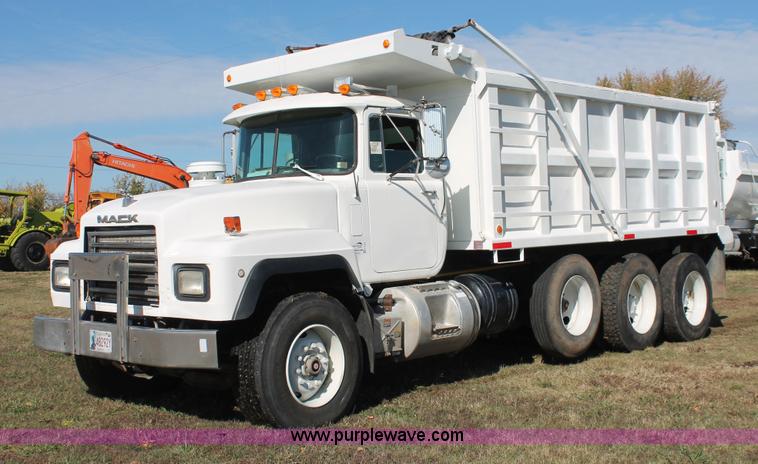 image for item H4180 2000 Mack RD688S triple axle dump truck
