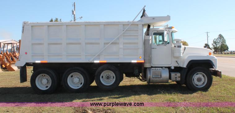 image for item H4180 2000 Mack RD688S triple axle dump truck
