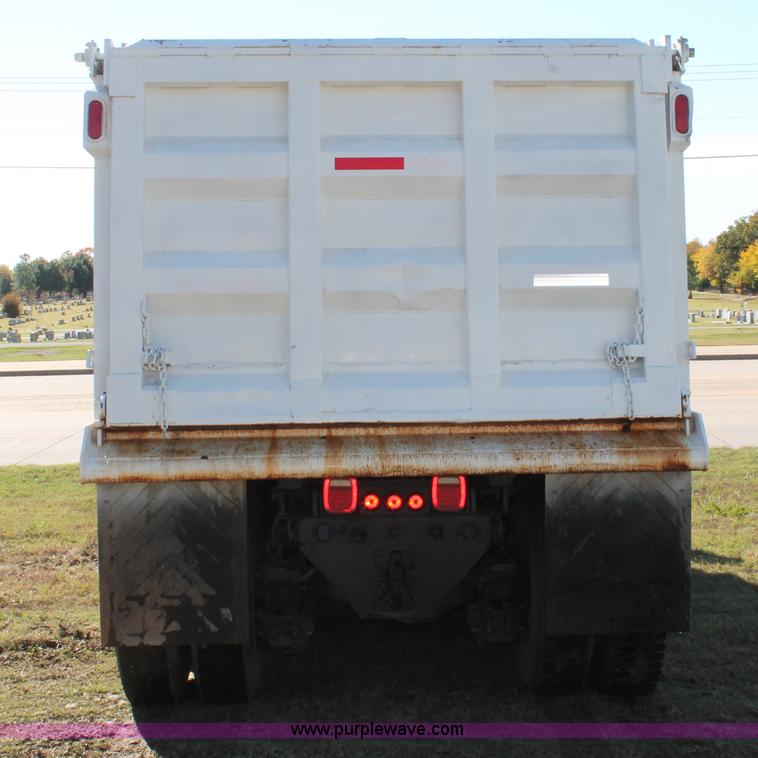 image for item H4180 2000 Mack RD688S triple axle dump truck
