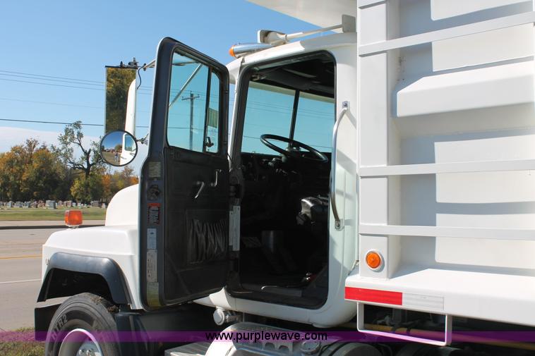 image for item H4180 2000 Mack RD688S triple axle dump truck