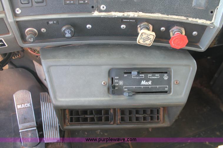 image for item H4180 2000 Mack RD688S triple axle dump truck