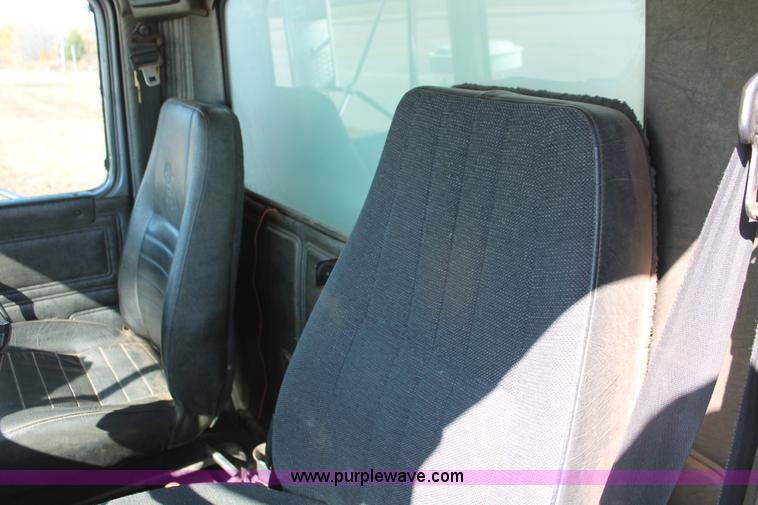 image for item H4180 2000 Mack RD688S triple axle dump truck