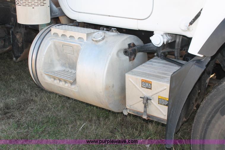 image for item H4180 2000 Mack RD688S triple axle dump truck