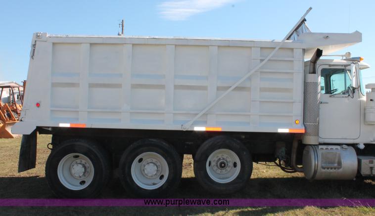 image for item H4180 2000 Mack RD688S triple axle dump truck