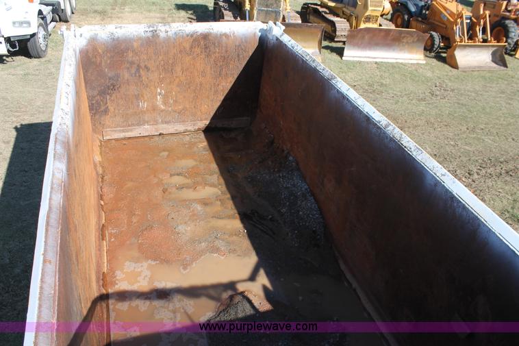 image for item H4180 2000 Mack RD688S triple axle dump truck