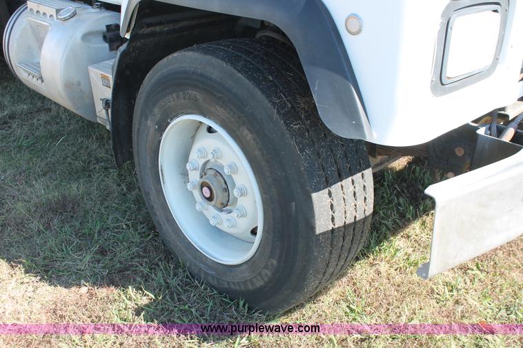 image for item H4180 2000 Mack RD688S triple axle dump truck