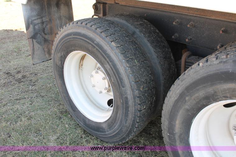 image for item H4180 2000 Mack RD688S triple axle dump truck