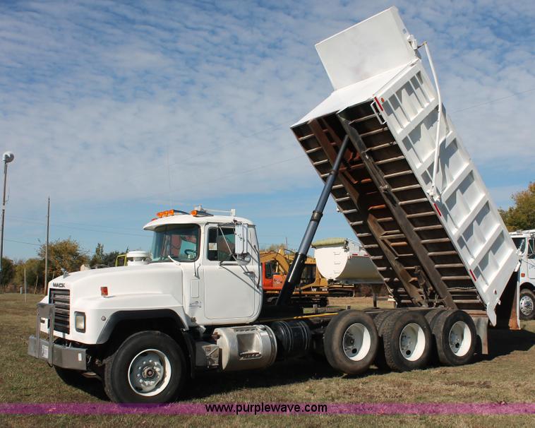image for item H4180 2000 Mack RD688S triple axle dump truck