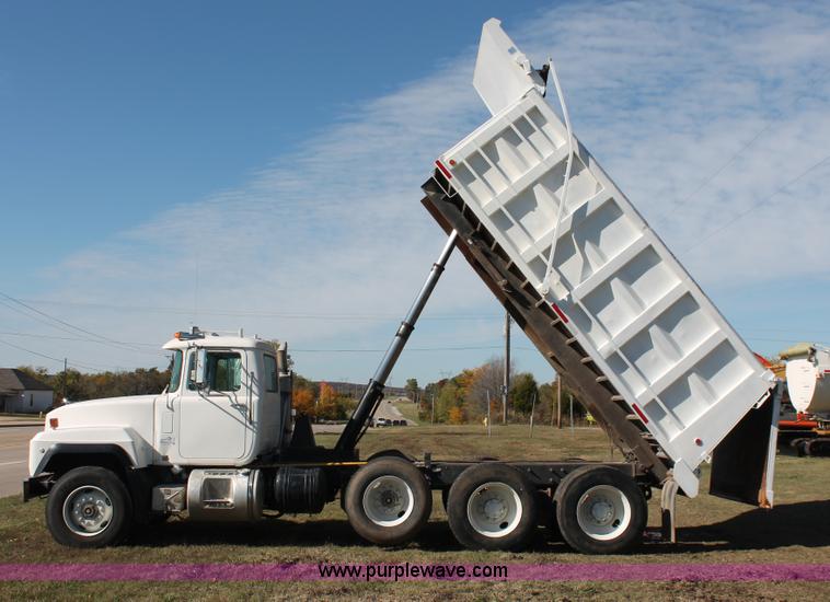 image for item H4180 2000 Mack RD688S triple axle dump truck