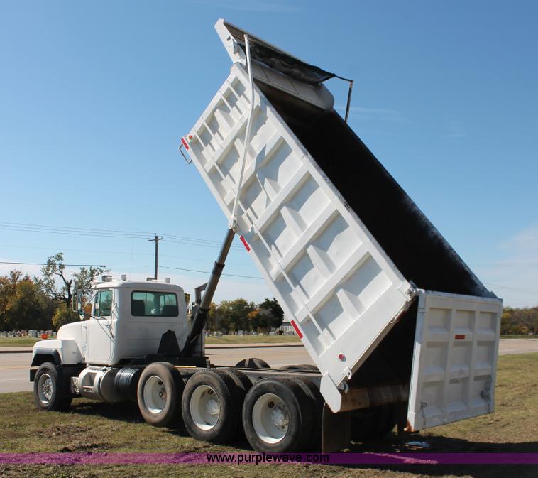 image for item H4180 2000 Mack RD688S triple axle dump truck