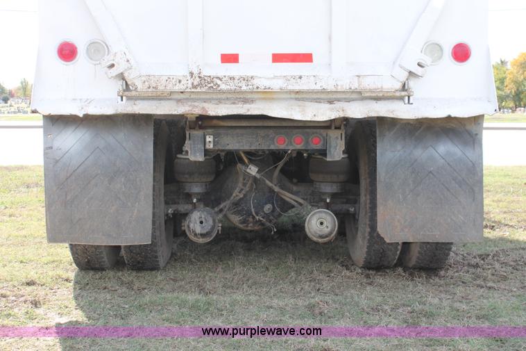 image for item H4181 1996 Kenworth T800B dump truck