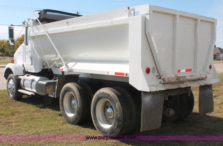 image for item H4181 1996 Kenworth T800B dump truck
