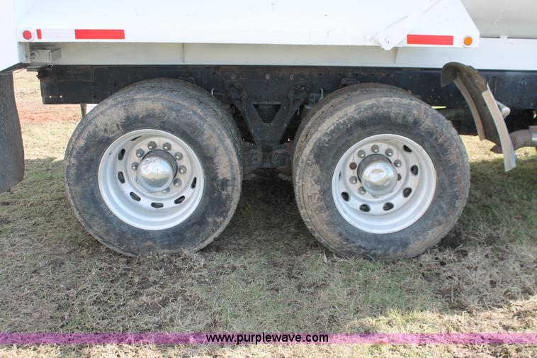 image for item H4181 1996 Kenworth T800B dump truck