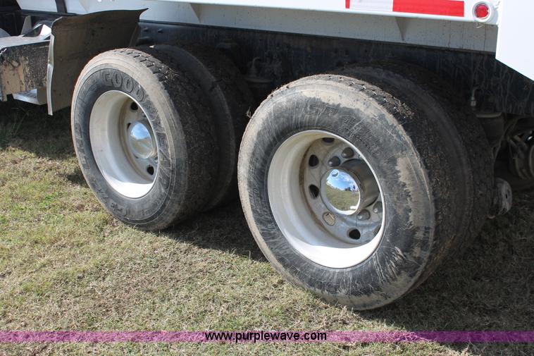 image for item H4181 1996 Kenworth T800B dump truck