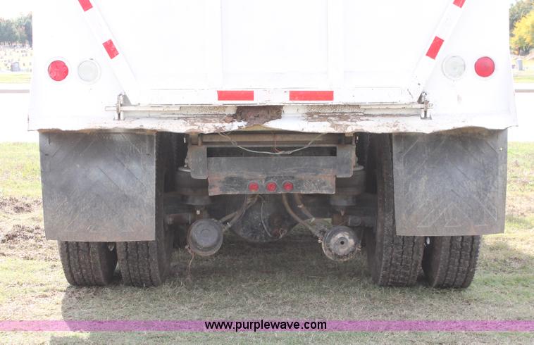 image for item H4182 1996 Kenworth T800B dump truck