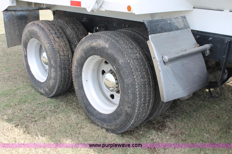 image for item H4182 1996 Kenworth T800B dump truck