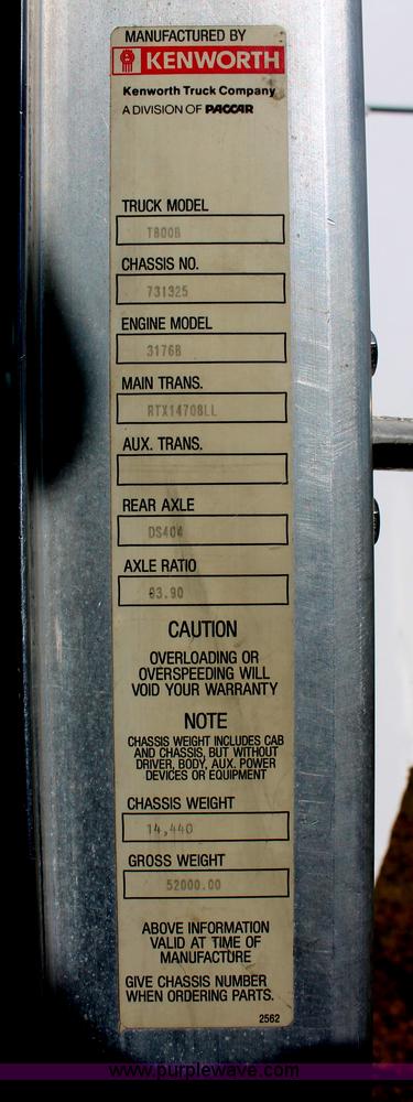 image for item H4182 1996 Kenworth T800B dump truck