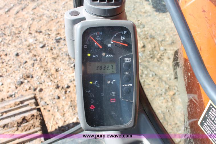 image for item H4183 2005 Hitachi Zaxis ZX200LC excavator