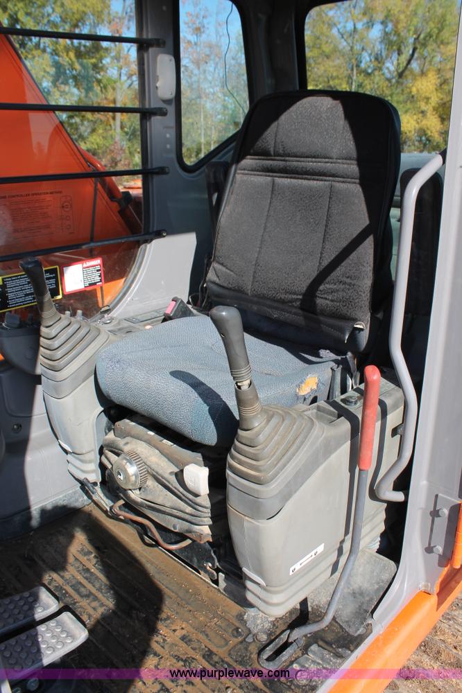 image for item H4183 2005 Hitachi Zaxis ZX200LC excavator