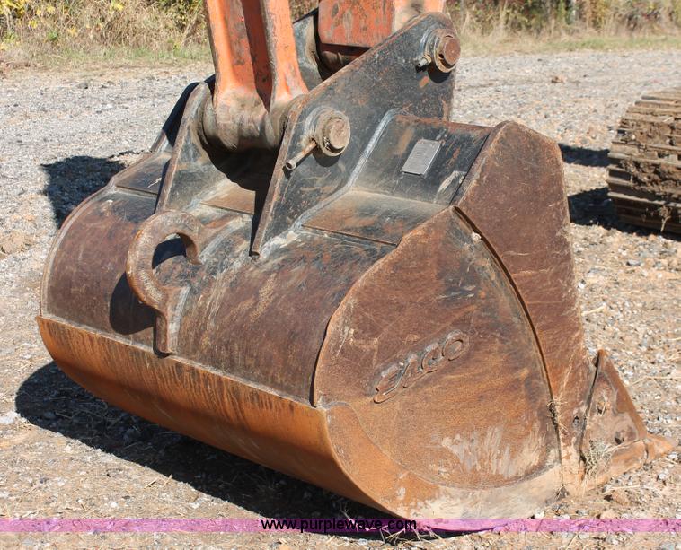 image for item H4183 2005 Hitachi Zaxis ZX200LC excavator