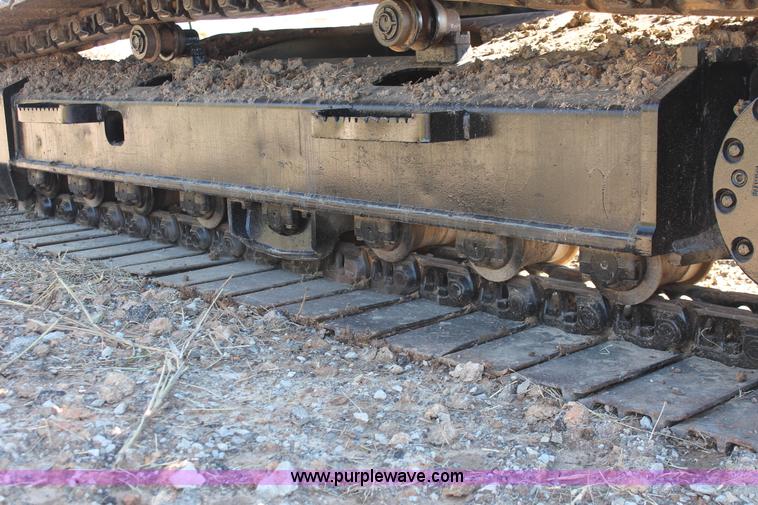 image for item H4183 2005 Hitachi Zaxis ZX200LC excavator