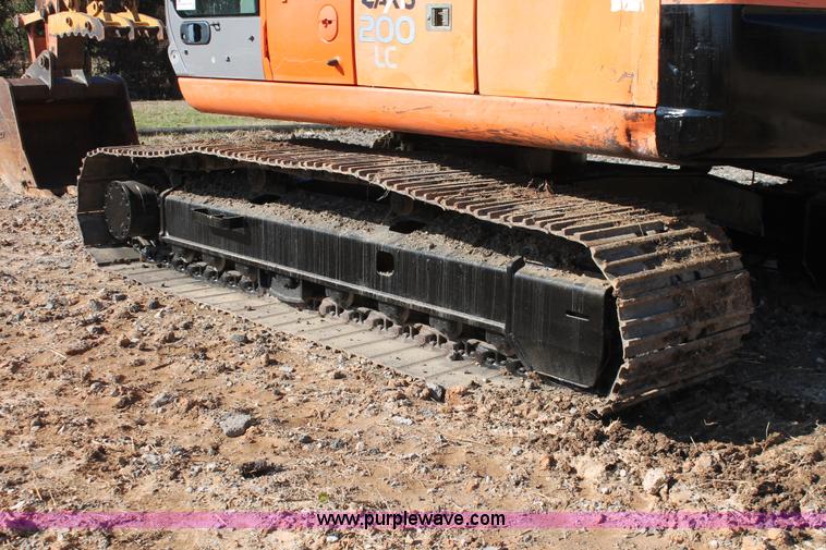 image for item H4183 2005 Hitachi Zaxis ZX200LC excavator