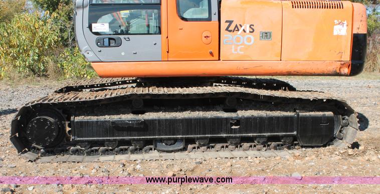 image for item H4183 2005 Hitachi Zaxis ZX200LC excavator