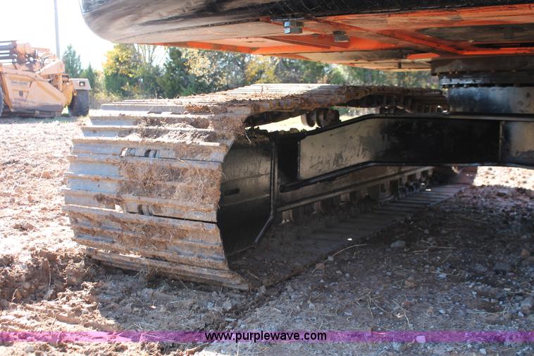 image for item H4183 2005 Hitachi Zaxis ZX200LC excavator