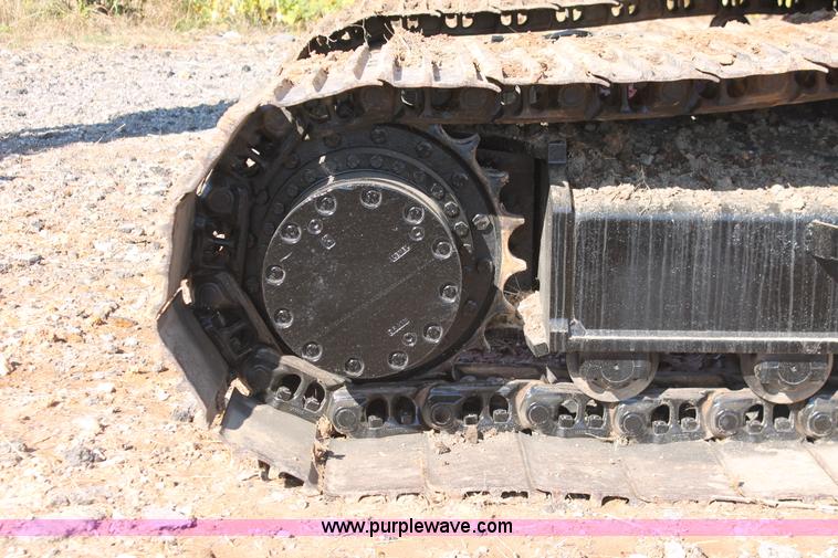 image for item H4183 2005 Hitachi Zaxis ZX200LC excavator