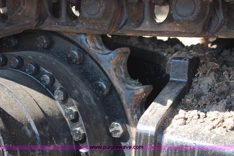 image for item H4183 2005 Hitachi Zaxis ZX200LC excavator