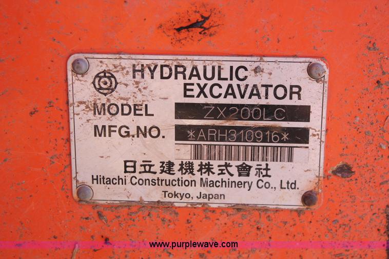 image for item H4183 2005 Hitachi Zaxis ZX200LC excavator