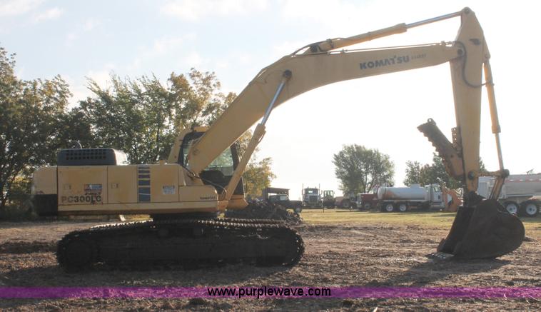 image for item H4184 2002 Komatsu PC300LC-6LE excavator