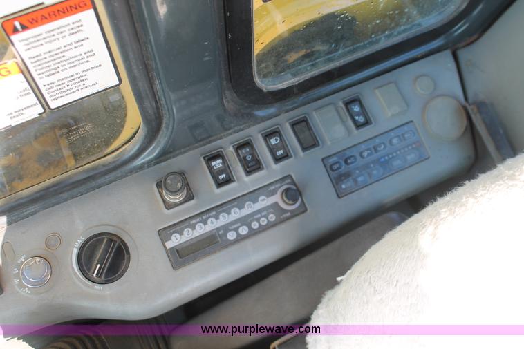 image for item H4184 2002 Komatsu PC300LC-6LE excavator