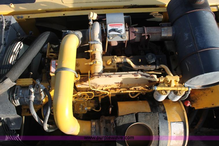 image for item H4184 2002 Komatsu PC300LC-6LE excavator