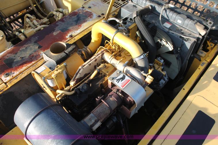 image for item H4184 2002 Komatsu PC300LC-6LE excavator