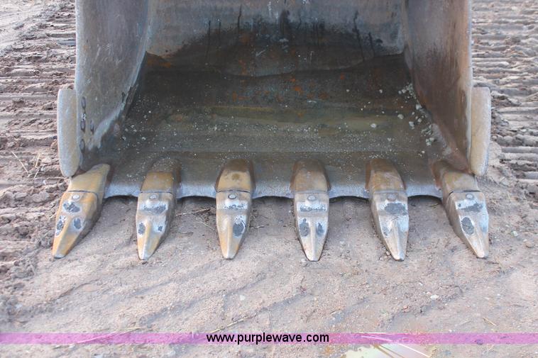 image for item H4184 2002 Komatsu PC300LC-6LE excavator