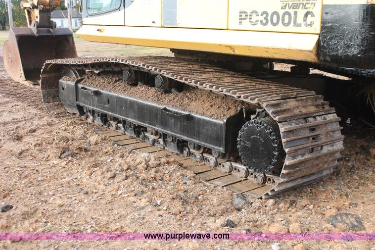 image for item H4184 2002 Komatsu PC300LC-6LE excavator