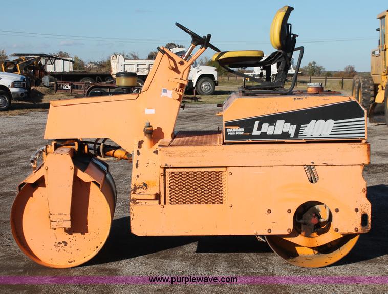 image for item H4186 LeeBoy 400 roller