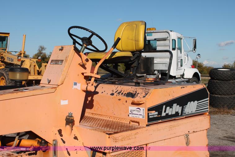 image for item H4186 LeeBoy 400 roller